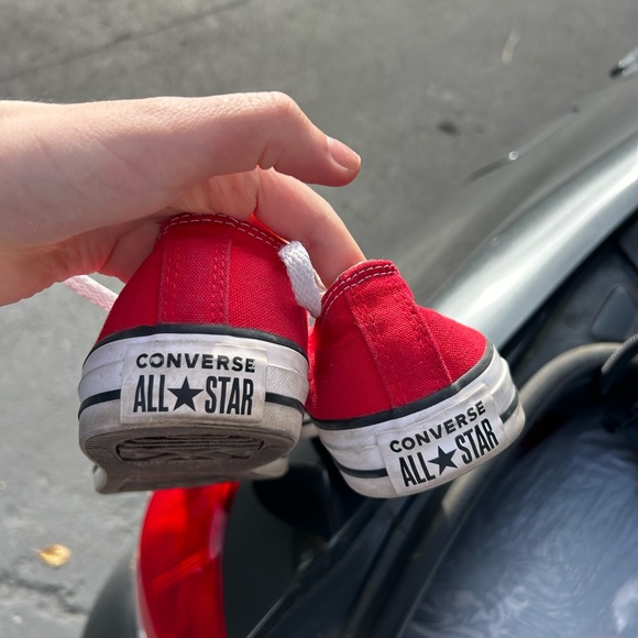 red low top converse - Picture 3 of 4